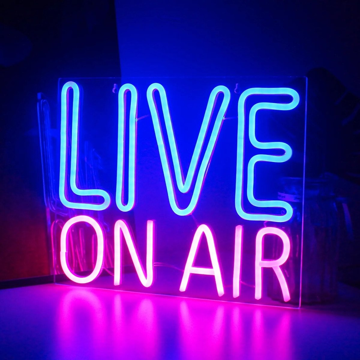 "LIVE ON AIR" NEON SIGN - Light Your Way
